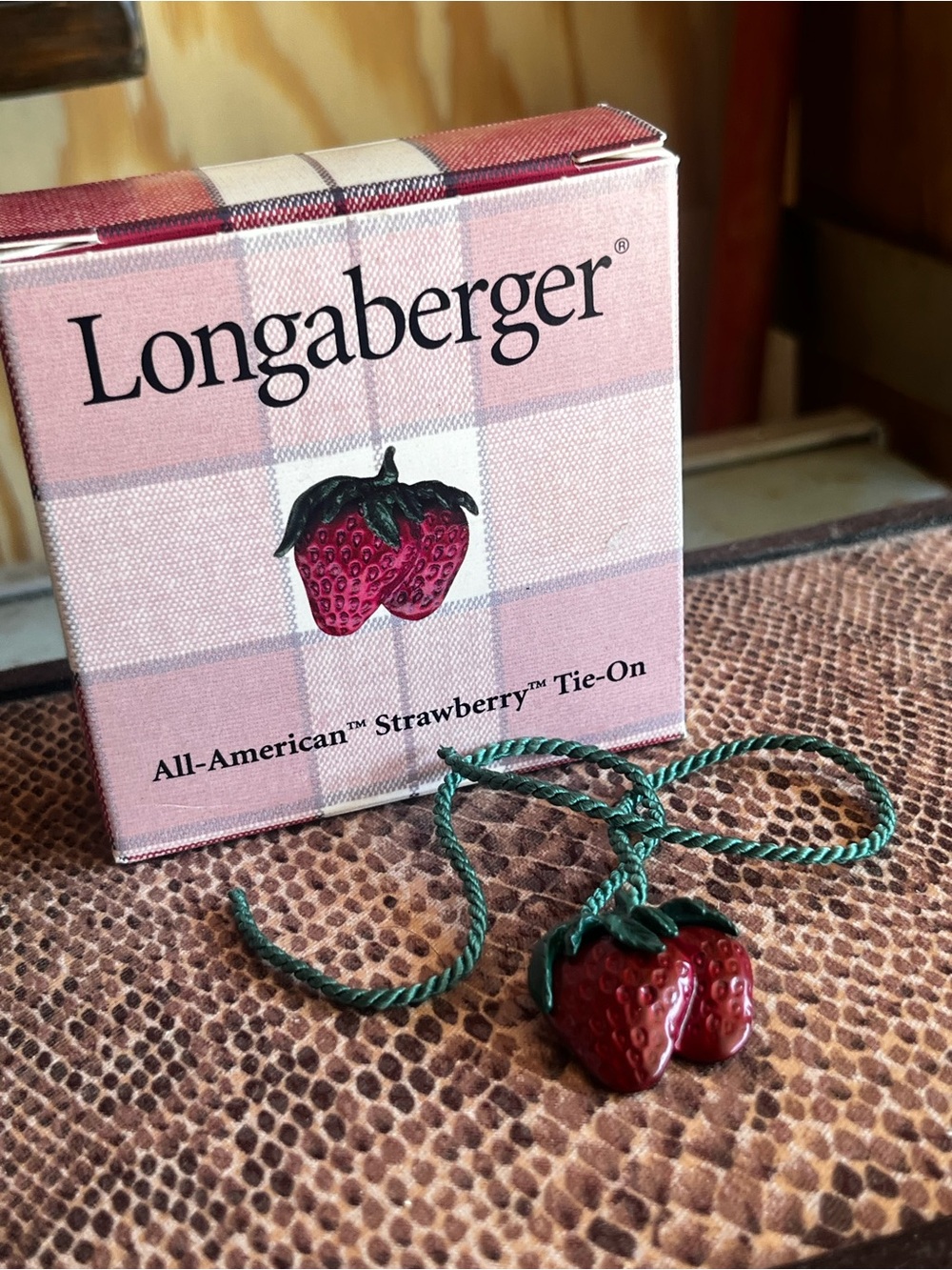 Longaberger All-American Strawberry Tie-on NEW